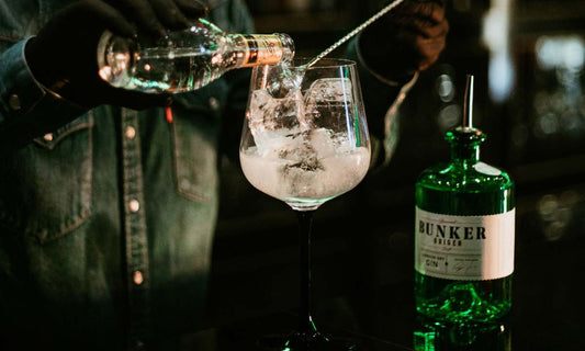Cómo preparar un gin tonic perfecto en 4 pasos