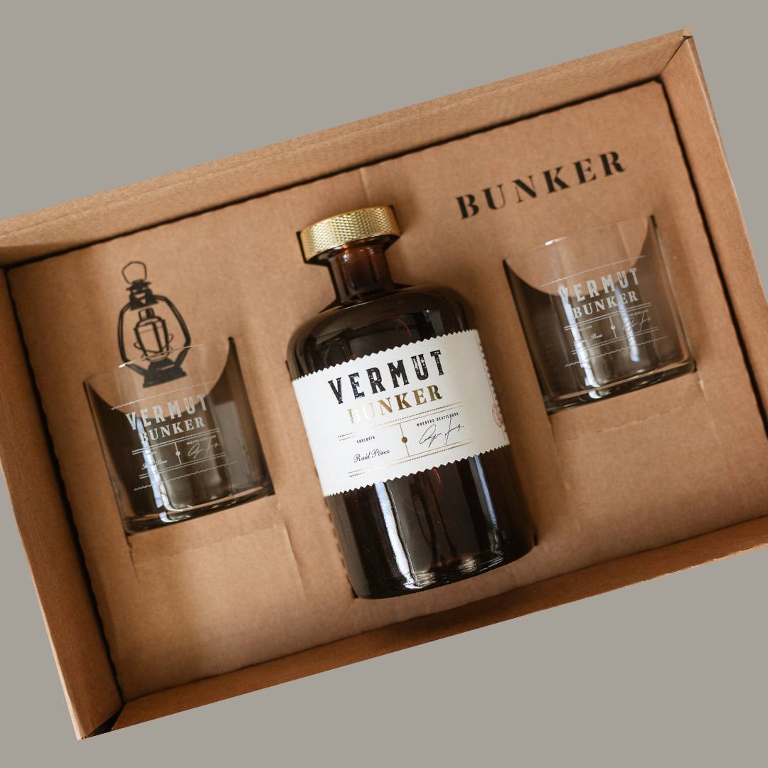 Estuche VERMUT BUNKER + 2 vasos serigrafiados
